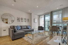 Stylish and Spacious- One Bed in Nine Elms